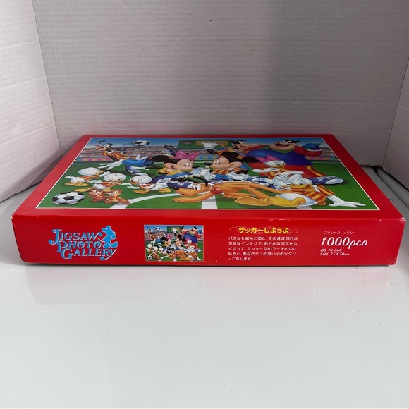 1000 pcs Disney Mickey & gang Let’s play soccer jigsaw puzzle - Picture 4 of 6